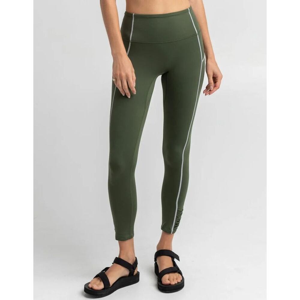 Free People Movement You're A Peach Leggings in Moss